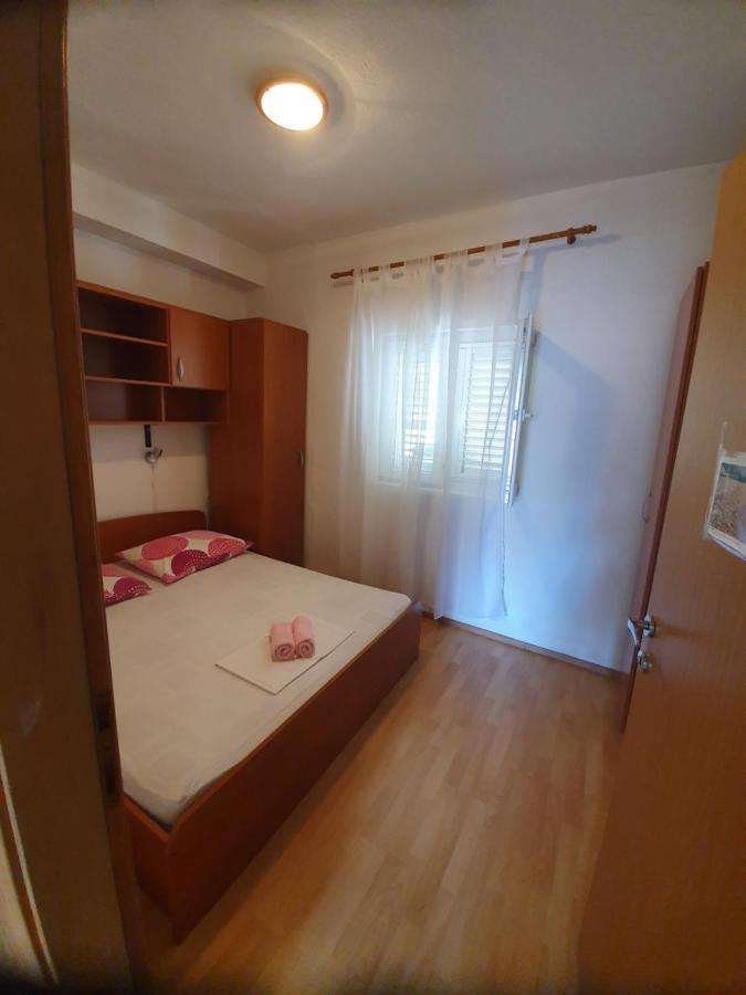 Apartman Dusanka Jovic Makarska Exterior foto